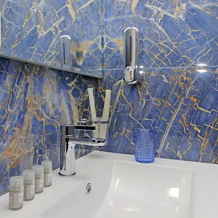 Misa San Lorenzo Πανσιόν